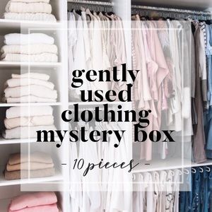 10 pieces ▪️ Gently Used Clothing Mystery Box